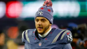 Jugadores latinos de la NFL en acción durante partidos de la temporada regular