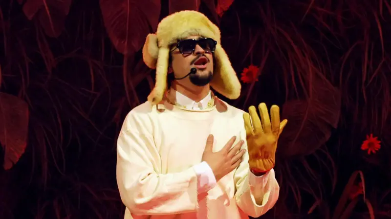 Aumento de precios en supermercados ilustra el debate sobre greedflation, inflación y márgenes de ganancia corporativos.