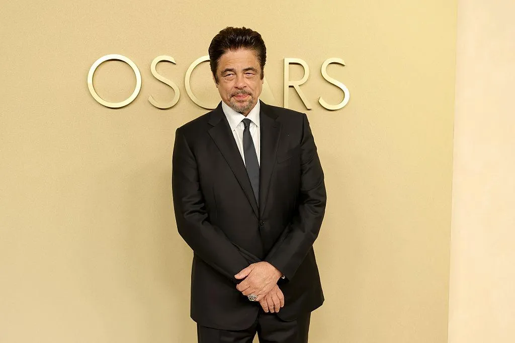 Latinos rumbo al Oscar 2026 en la alfombra roja del Dolby Theatre destacando representación y liderazgo en Hollywood.