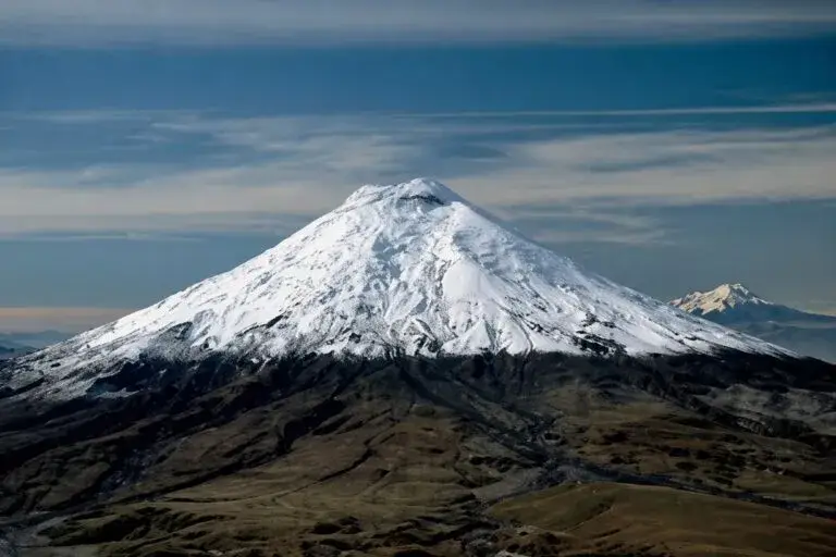 cima del Chimborazo en Ecuador punto más cercano al Sol geografía terrestre fenómeno científico