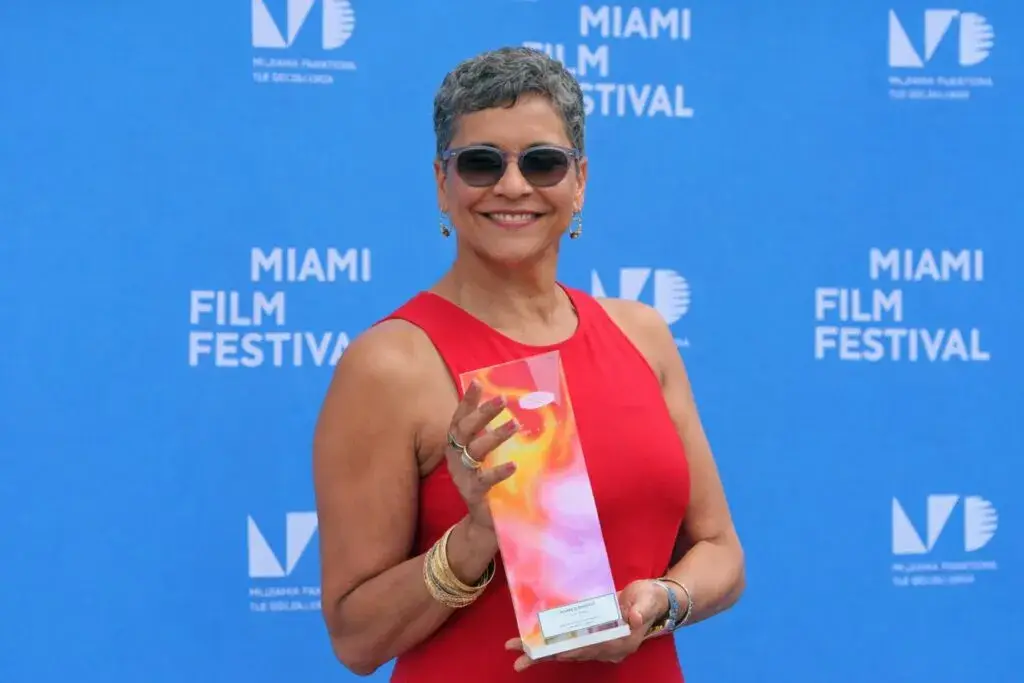 Sonia Manzano impulsa representación latina en Sesame Street y Hollywood con impacto cultural