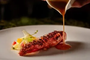 Restaurante latinoamericano reconocido por la Guía Michelin y el turismo gastronómico