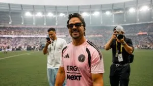 Luis Fonsi y Messi durante una jornada en Inter Miami junto a la cultura latina en Miami