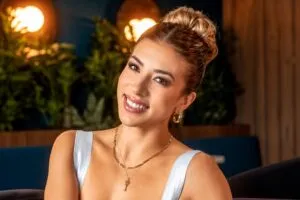 Pao Sasso promociona El Chal en ViX para audiencias hispanas en México y Estados Unidos