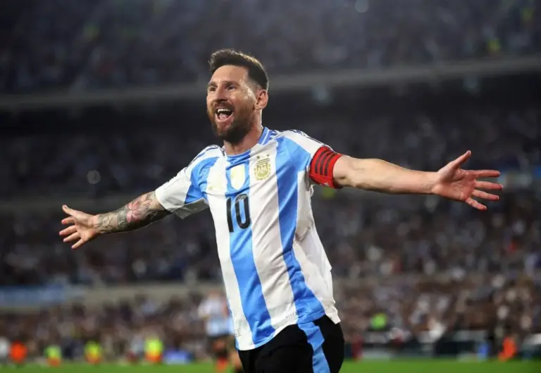 Equipos latinos en el Mundial mantienen viva la ilusión regional con Argentina y Colombia en octavos.