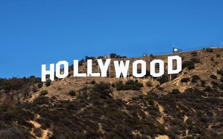 La presencia de latinos en Hollywood y la televisión estadounidense muestra señales de retroceso.