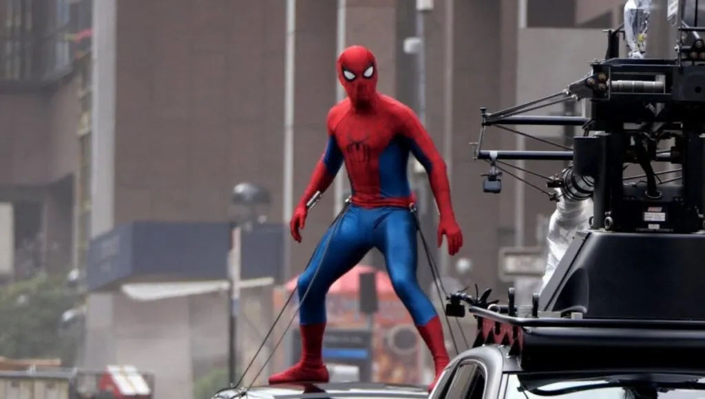 El estreno de la nueva película del Hombre Araña desató una auténtica carrera entre los fanáticos