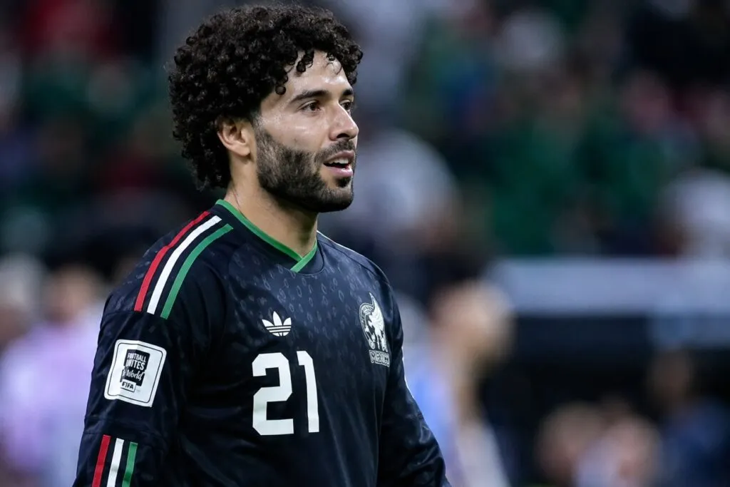 Chino Huerta regresa a México para volver con Pumas después de su etapa con Anderlecht en Bélgica