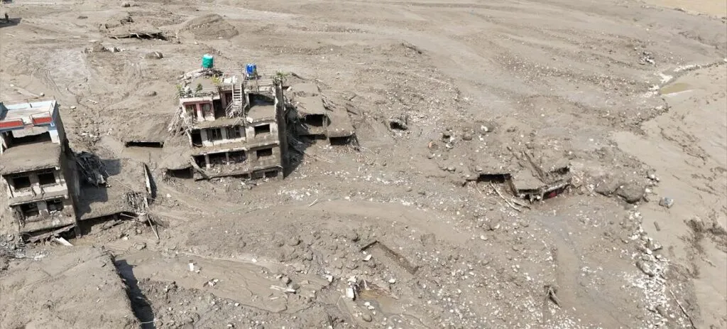 Comunidades de Nepal afectadas por las inundaciones repentinas ocurridas en agosto de 2026.