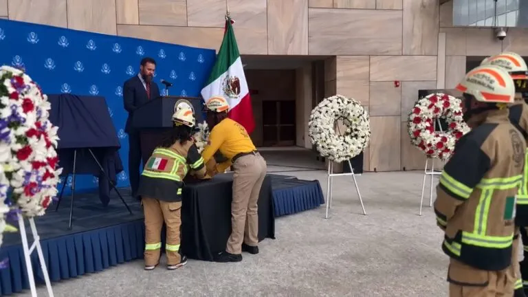 Los Topos reciben reconocimiento por su labor de rescate entre los escombros de las Torres Gemelas tras el 9/11