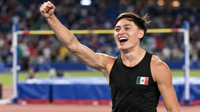 Erick Portillo compite en salto de altura tras consolidarse como una figura mundial del atletismo mexicano rumbo a Los Ángeles.
