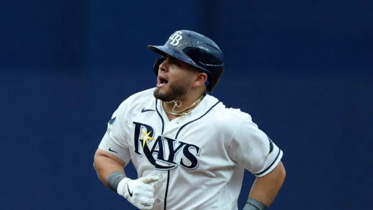 Peloteros mexicanos llegan a los playoffs de MLB con diferentes equipos de las Grandes Ligas.