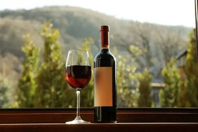 Día del Vino Mexicano reúne catas, maridajes y experiencias para promover las etiquetas nacionales durante octubre.