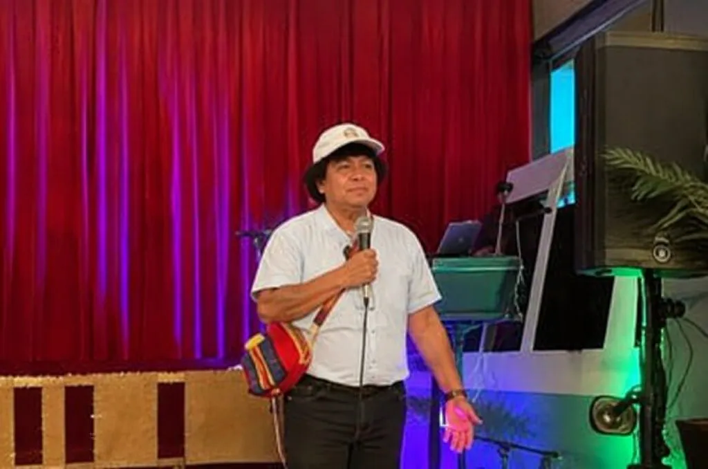Latina Comedy Festival reúne en Chicago a comediantes que presentan espectáculos en inglés, español y Spanglish.